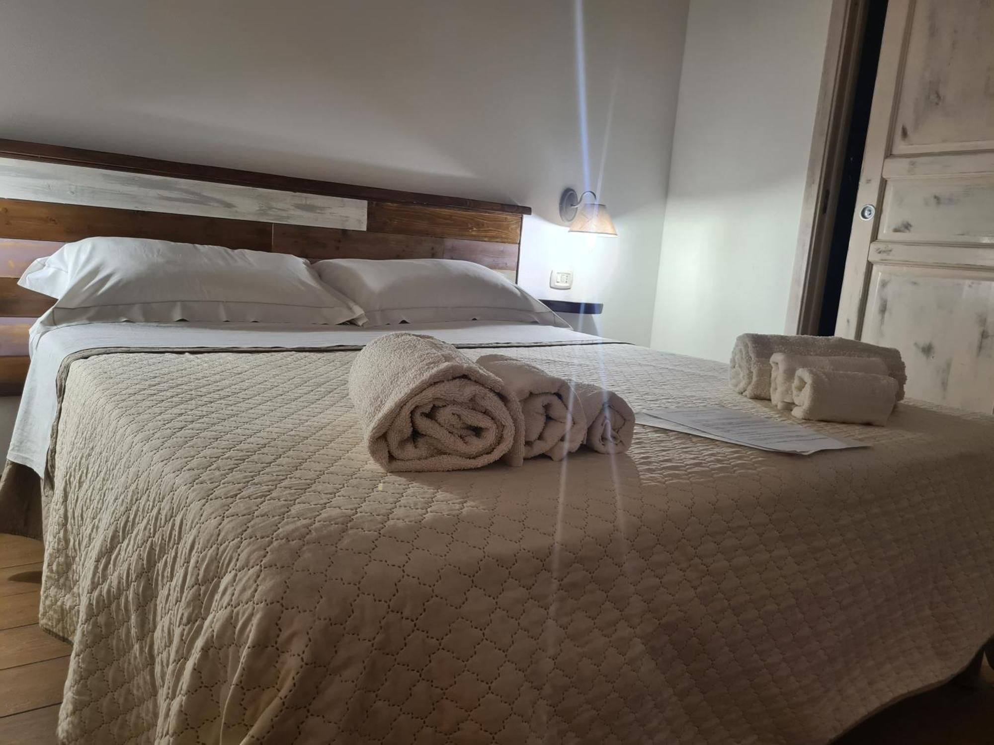 Il Portico Rooms ซินิสโกลา ภายนอก รูปภาพ